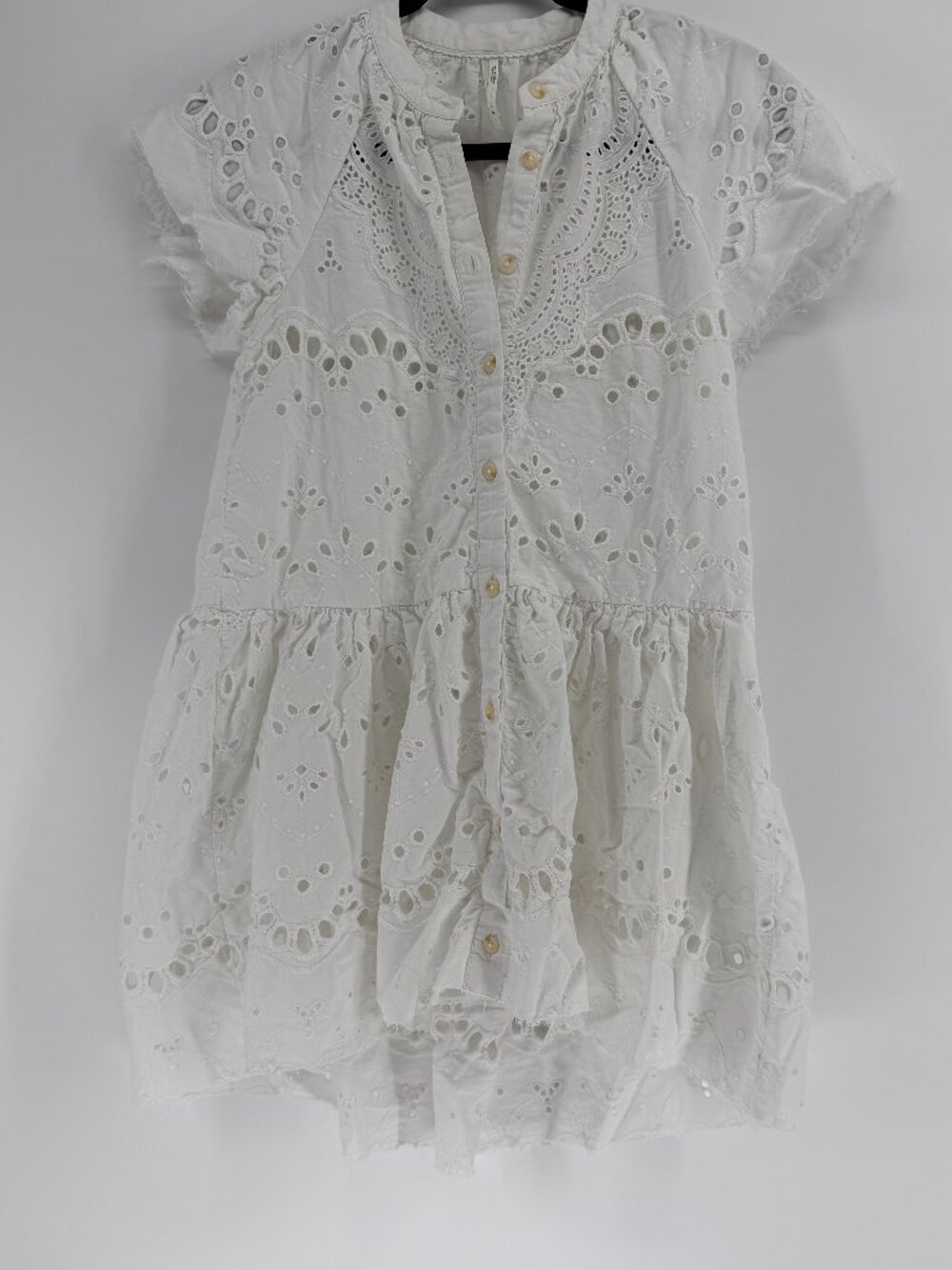 Anthropologie white dress with yellow buttons, size XS